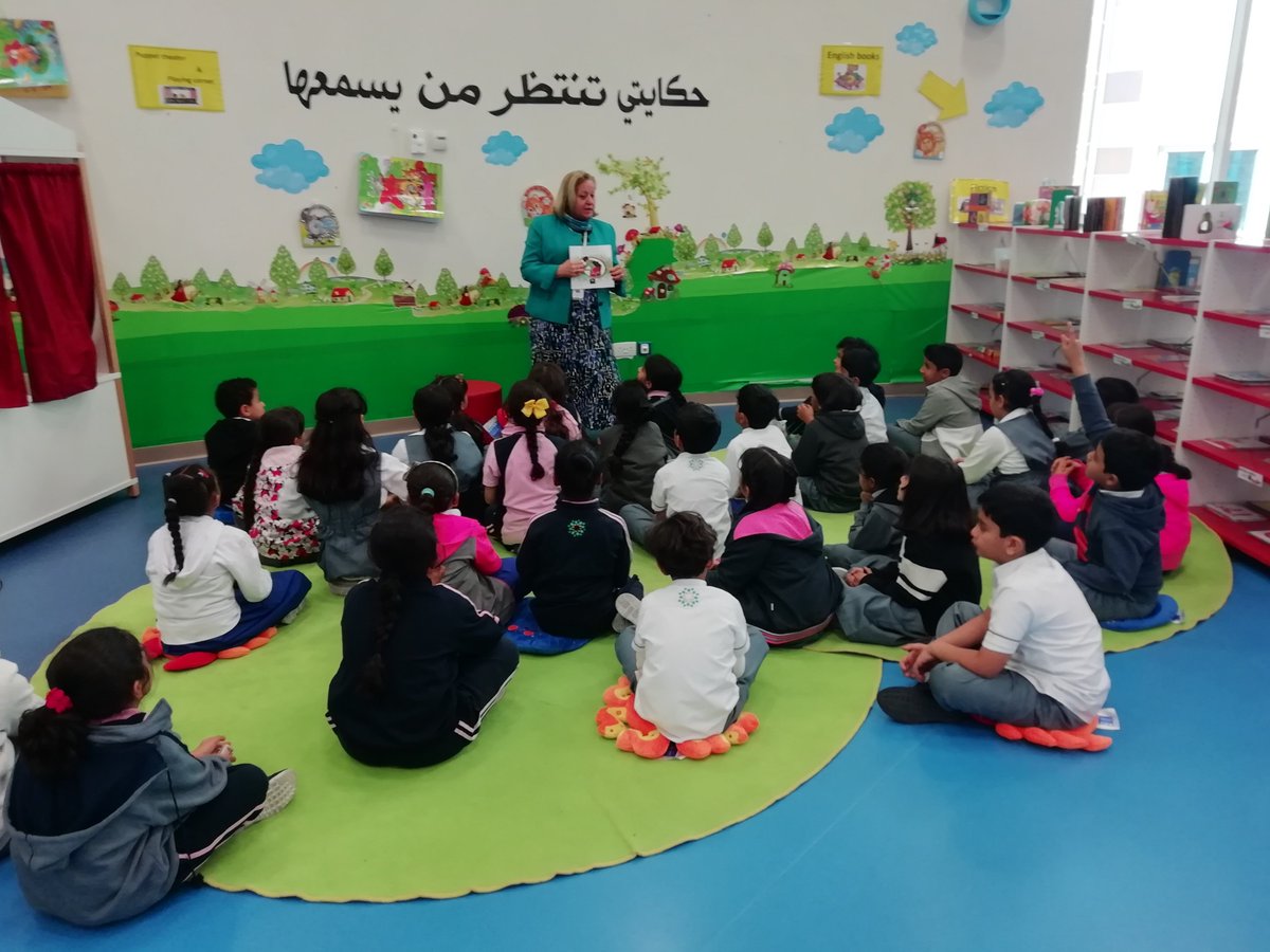 CharterTaaleem's tweet photo. Al Watan Charter School was delighted to welcome Arabic author Raja Albayari to the school as part of Book Week. https://t.co/KcEkZFZq6P