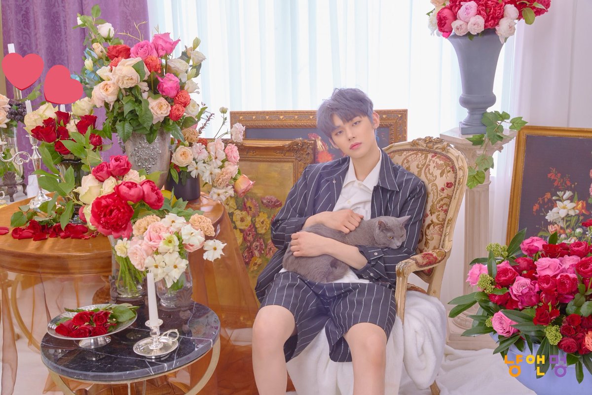I SRSLY EVEN FREAKED OUT WHEN I SAW GRAPES ON  #YEONJUN'S CAT AND DOG CONCEPT PHOTO 