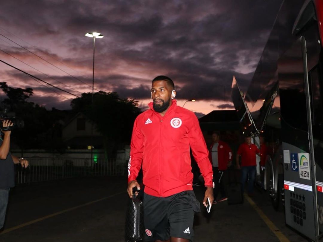 Estreia com vitória 🇦🇹 Todos estão de parabéns , pra cima meus companheiros, seguimos pra cima !