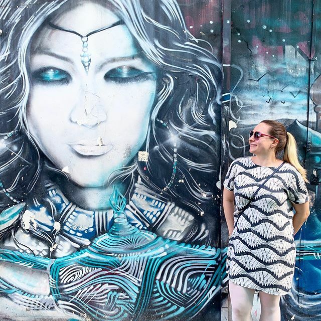 GlobalMary's tweet image. #Singapore is such a creative city!  And I don’t only mean the street art or beautiful gardens. They are creative in science and urban development, trying to find ways to create sustainable future. No wonder that people with great ideas from all over the… ift.tt/2GkZaJG