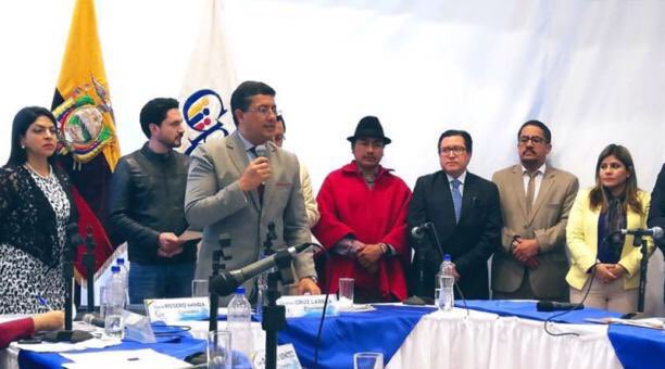 ALANDMOLESTINAM's tweet photo. Me siento avergonzado por el reconocimiento que el #CPCCS hace a uno de los gestores de la destrucción del país.  Pido disculpas. 
https://t.co/Whepj00g0C https://t.co/whyocvXH7g