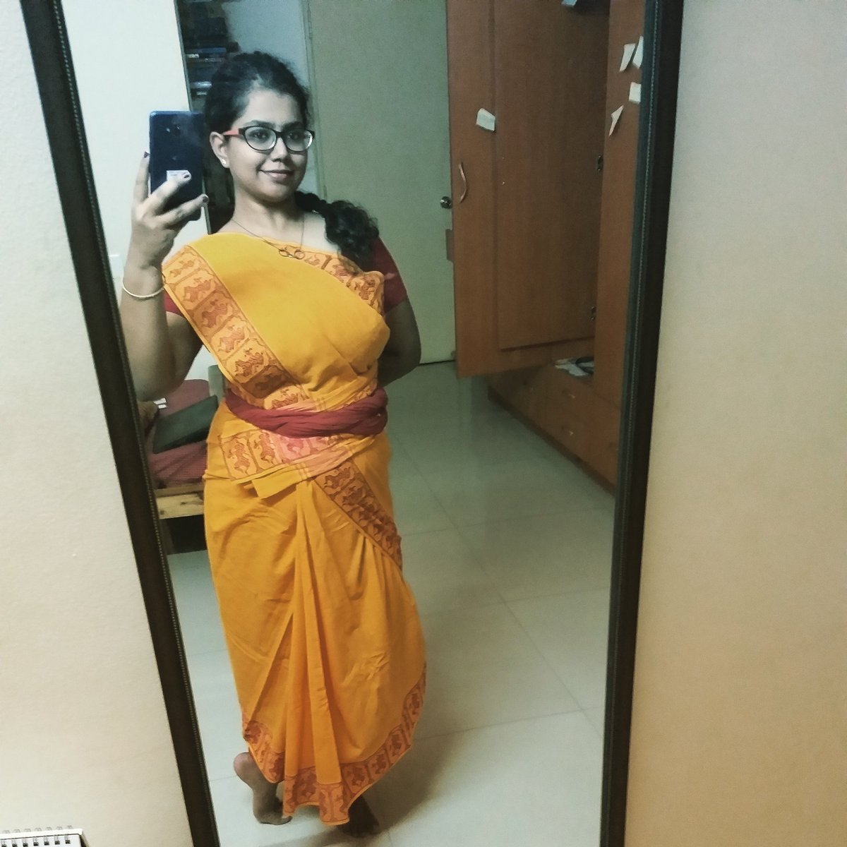 PriyaDarshniP's tweet photo. Hobby Update : Bharatanatyam.
Feeling your muscles flex into a Nataraja pose. Om Namah Shivaya.
#hobbies #bharatanatyam #dancersofhyderabad #dancersofinstagram #nataraja #practicesaree #gurushishyaparampara
Namaskara to my guru and academy for your encouragement and love. https://t.co/RGK2rueViI