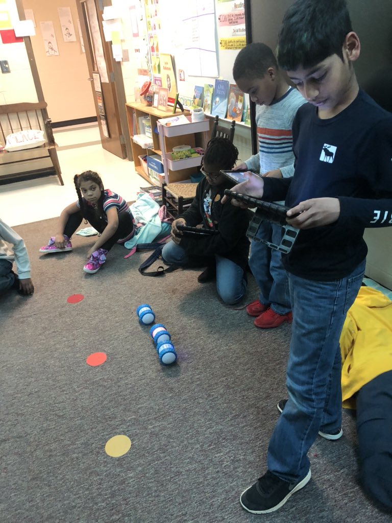 asp_young's tweet photo. Had fun learning how to code the ollies and get them to maneuver around certain obstacles! @SpheroEdu @Sphero @SteamyBakerBear @bakerelembears #engageCobb #Livelaughlearn #journeytoAWE #Learngrowlead https://t.co/9OtNcZe4ZG
