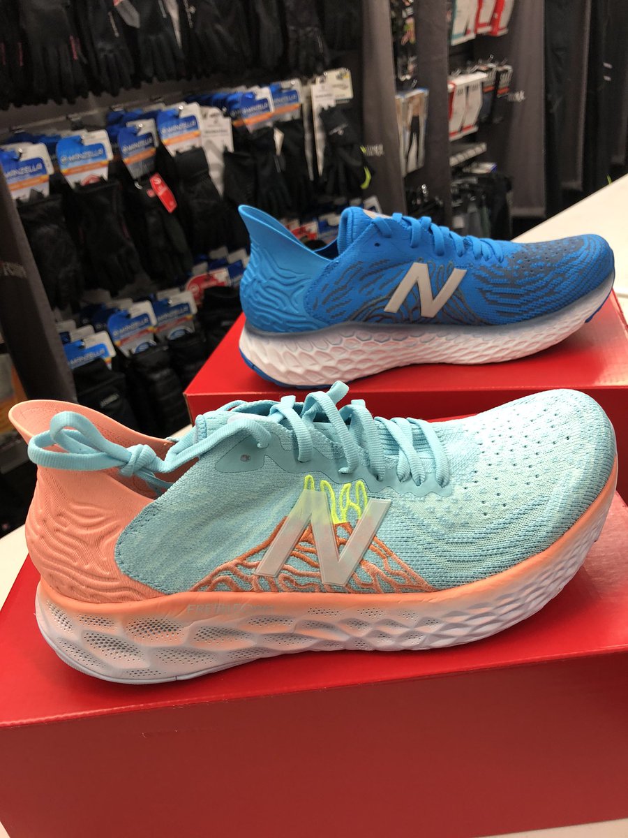merivaleRR's tweet photo. Spring just arrived at Merivale Running Room!! Check out the New Balance 1080 v 10!! How about that cushiony feel and those colours!! It’s like the icing on the cake! #runwithrr #newbalance1080V10 #forgetaboutwinter @RunningRoomRose https://t.co/oWmEn0TTyq