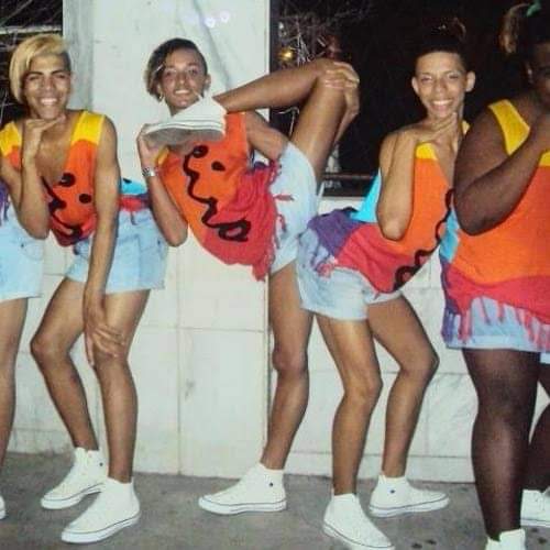 walamissilva's tweet photo. @folha Eu e minhas amigas plena rindo da burrice e da ignorância desse presidente 🙄🙄🙄 https://t.co/QsWQOoB6kf