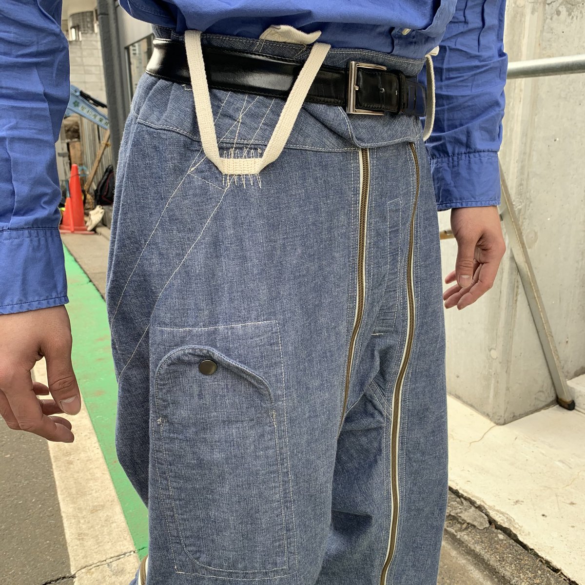 CLASSの