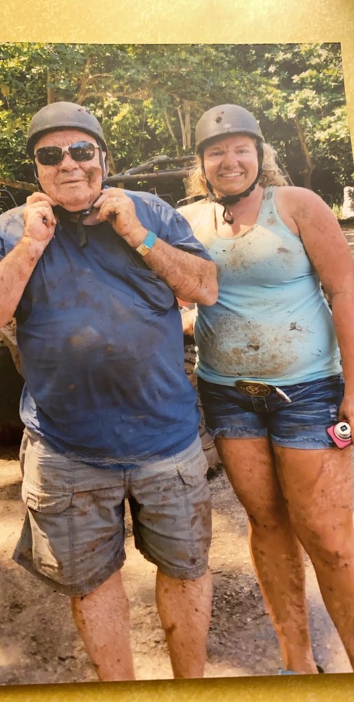 RhoadsKaitlin's tweet photo. Grandpa you were taken too soon. There’s still a few things that I could learn from you, like the fact that the bottom rack in your oven will burn 2 boxes of garlic bread. 💕💔 https://t.co/fZ1SzgxAcL