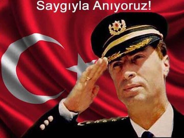 #Diyarbakır'da  24 Ocak 2001 tarihinde kalleş hainlerce düzenlenen bombalı/silahlı saldırıda şehit düşen İl Emniyet Müdürü Ali Gaffar Okkan ile koruma Polisleri Atilla Durmuş, Mehmet Kamalı, Sabri Kün, Mehmet Sepetçi ve Selahattin Baysoy'u rahmetle yad ediyorum.
#AliGaffarOkkan