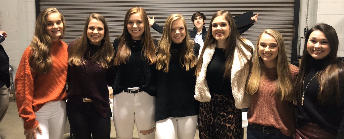 LadyTigersTHS's tweet photo. These Lady Tigers who are also THS Dancers and Cheerleaders were recognized at tonight’s football awards banquet! @AbbieD_39 @lexilover02 @sallydshipman @chloebaynes @nataliejdaviss @BelleHaynes9 @ichampion14 #ptlgt https://t.co/3A1zGYTMNS