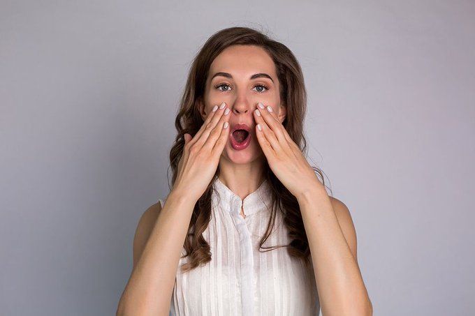 VirtualEngage's tweet photo. Don’t forget……your virtual audience can usually see you as soon as you log in if your web cam has been previously activated.  Be prepared to be “camera ready” the moment you log in!  
           
#dailywebinartips from 
@VirtualEngage

#virtualpresentations  #webinarcoaching https://t.co/fgtCYf1Wqf