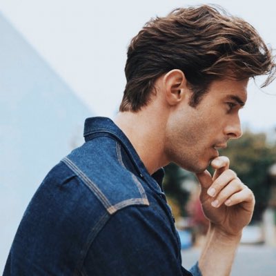 VolatileBrawn's tweet image. “Did you get my good side?”