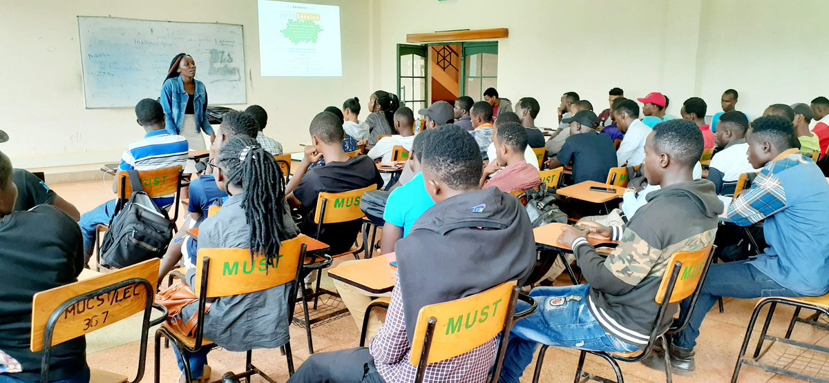 gdsc_meru's tweet photo. The Info Session was amazing 🔥🔥

Folks already charged up for the semester. Let's make even greater impact this semester💪🏼💪🏼

Main Focus👨‍💻👩‍💻#SolutionChallenge

#DeveloperStudentClubs #DSCMeru @auwalms https://t.co/k5Gn4qvzPa