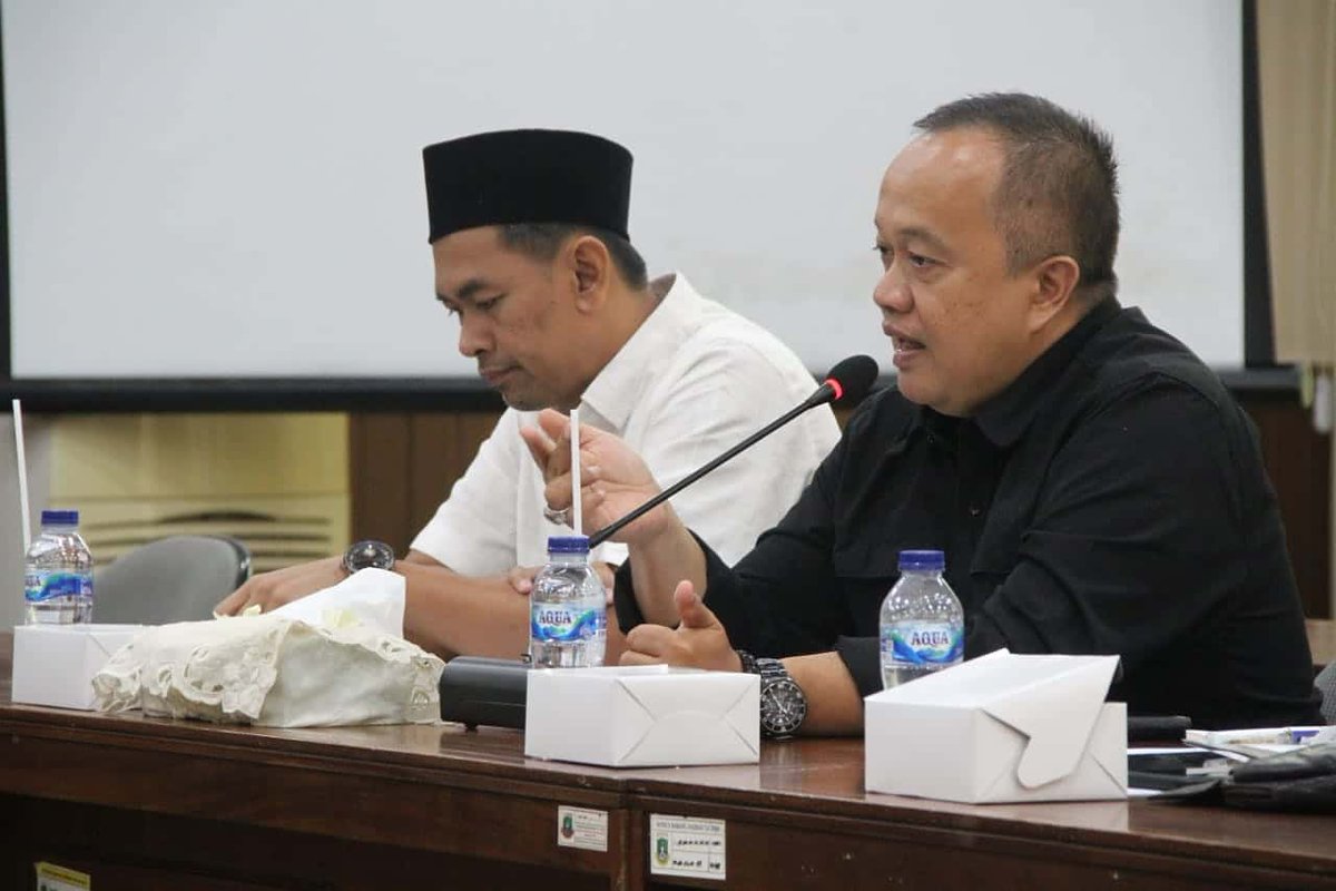DPRDBANTEN's tweet photo. Ketua Dewan Perwakilan Rakyat Daerah (DPRD) Provinsi Banten Andra Soni menerima Kunjungan Kerja (Kunker) DPRD Provinsi Jawa Timur di Gedung Serbaguna DPRD Banten Jumat, (24/01/2020). ⁣
⁣
#dprdjawatimur⁣
#infoparlemen⁣
#kunjungankerja https://t.co/FTm6Owyc1i