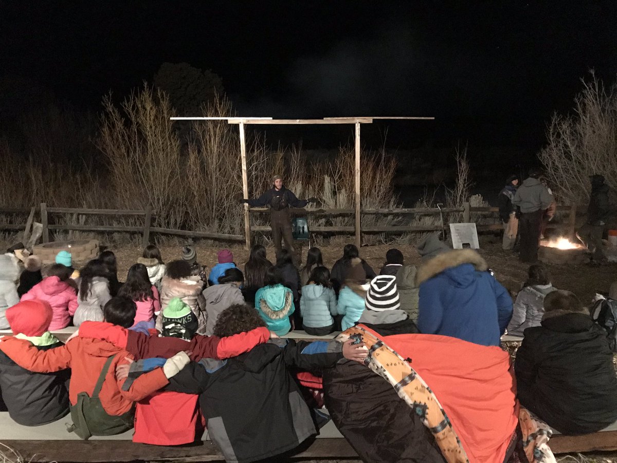 MsDonavan's tweet photo. Last night campfire ❤️ @JayJwarren https://t.co/PPxweL9rku