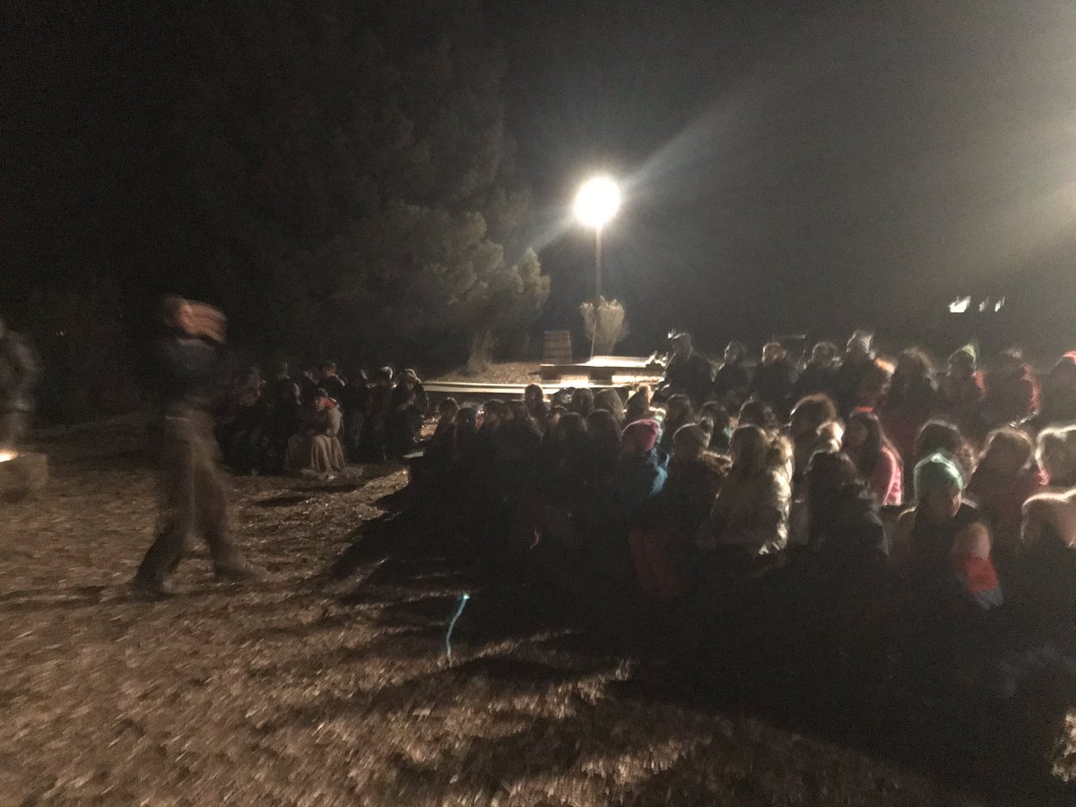 MsDonavan's tweet photo. Last night campfire ❤️ @JayJwarren https://t.co/PPxweL9rku