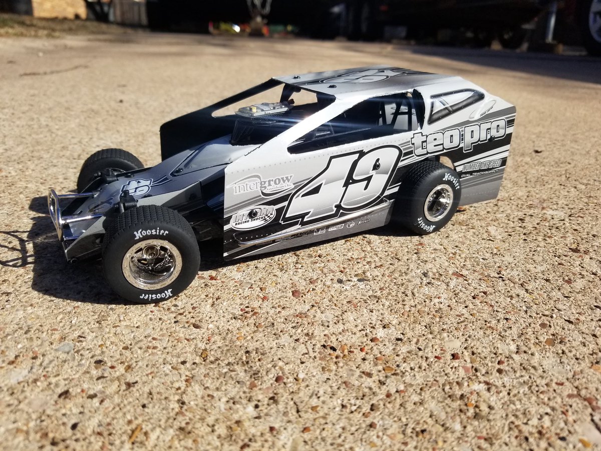 1RCRacing's tweet photo. Customer Cars - Courtesy of Cody Kelsey - Wrap by LanceBuilt Graphix - Home track 4way Speedway
@1RCRacing #1RC #LancebuiltGraphix #4waySpeedway #edm #silvercrowncar https://t.co/UbUNkxqHTE