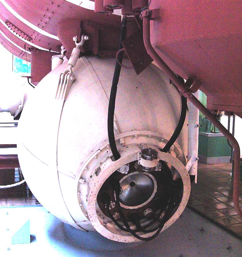 tektite2020's tweet photo. We honour #JacquesPiccard and #DonWalsh crew of #bathyscaphe #USSTrieste (designed by #AugustePiccard) and their team who broke a depth record by descending to 10,911 m (35,797 ft) in the Pacific Ocean 60 years ago today. #OceanExplorers https://t.co/T4hX0PWWvF