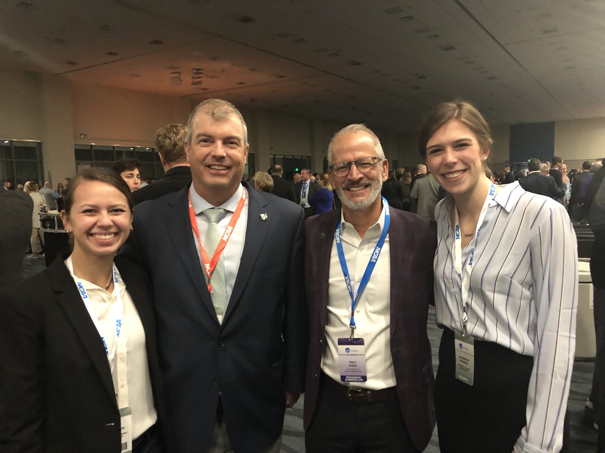 PresTPain's tweet photo. Found some Eagles at NCAA convention in Anaheim!!! Go @UMWathletics!!! https://t.co/HW8xROFXAA