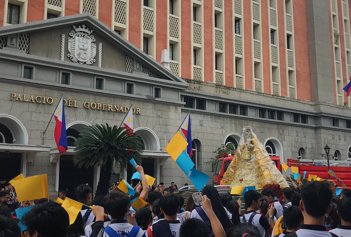 LJHSSG's tweet photo. As we welcome Our Lady of La Naval to Intramuros, let us all join the eucharistic celebration!
Viva Birhen de La Naval!📿
#LaNavalInIntramuros
#StepUpSquires https://t.co/xjfiRl9TzJ