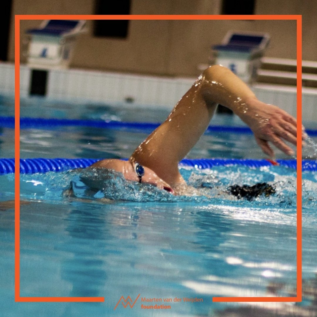 Maarten is bezig met een record poging en is op de helft! 💪
Weet waarom hij dit doet; geld ophalen voor kankeronderzoek.
Wil jij je steentje bijdrragen?⬇️
Sms ‘maarten’ naar 4004  en ontvang de mogelijkheden hoe jij de Foundation kan helpen!
#24uurzwemmen 
📸kimberley albers