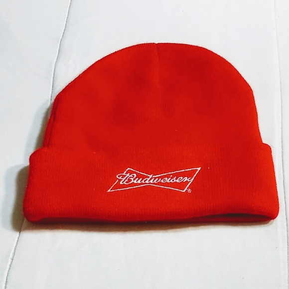 AnnetteW_1's tweet photo. So good I had to share! Check out all the items I'm loving on @Poshmarkapp #poshmark #fashion #style #shopmycloset #timberland #budweiser #fashionjewelry: https://t.co/tcoCIOi2ya https://t.co/rzDBRjZVjI