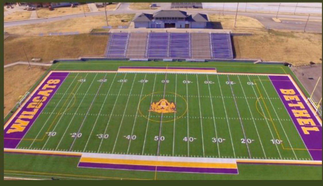 LakeDawson8's tweet photo. Loved my visit, the potential and the offer from @BU_FootballTN and @CoachKLBs...Had a great time with one of my Ravenwood teammates, @TonyRice10_ one of the best RB around!... @BIGshadowMIKE @CSmithScout @RavenwoodFB @wcsRHSAthletics @NatlPlaymkrsAca @NashvillePreps @Kreager https://t.co/H9aAevL3xo