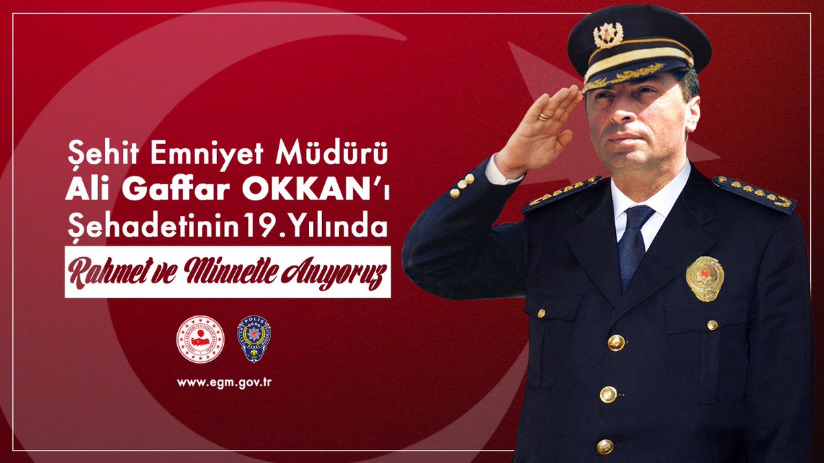 EmniyetGM's tweet photo. 19 yıl önce hain bir saldırı sonucu aramızdan ayrılan Şehit Emniyet Müdürü #GaffarOkkan başta olmak üzere ülkemizin huzuru ve güvenliği uğruna can veren aziz şehitlerimizi rahmet ve minnetle anıyoruz. https://t.co/EBuzTql8D3