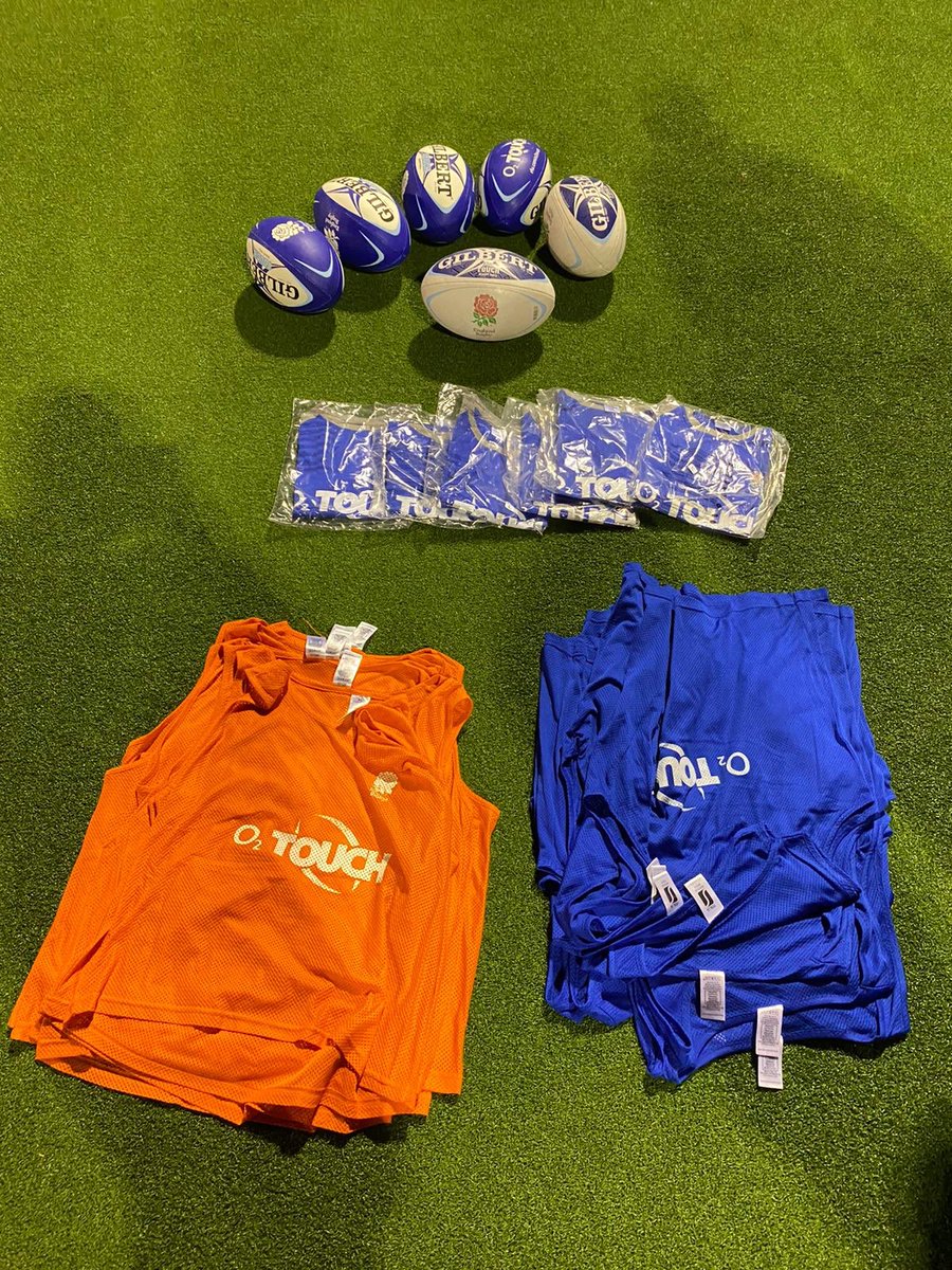 official_ORFC's tweet image. Amazing effort last night. Ladies have gone from never playing to 100% in no time at all. Really great fun #o2touch, #innerwarrior #rugbyfamily #oundlerugby