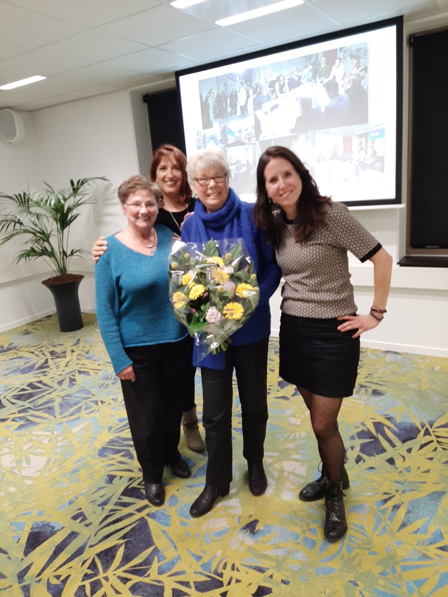 Na 10 jaar voorzitterschap van het Platform Maatschappelijke Verkenning (PMV) neemt Jennie Vos afscheid. Woorden van dank en waardering voor haar! #gemeenteraad #samenleving ⁦<a href="/PapendrechtGem/">Gemeente Papendrecht</a>⁩