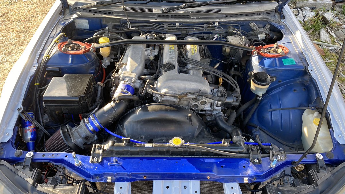 S15PANDEM's tweet photo. シュラウドの上通ってた配線と
キャニスターのソレノイドが目障りだったので隠した。
あと楽天でポチったし今日はおしまい!
#片浜ベース #KATAHAMABASE
#silvia #s15
#bashbar
#RedBull #レッドブル https://t.co/lyeWJyfK7b