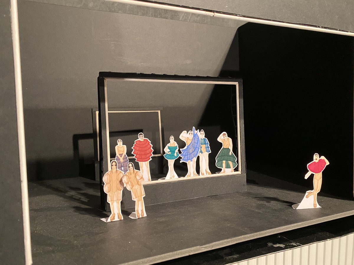rltneuss's tweet photo. Heute geht’s los: SCHADE, DASS SIE EINE HURE WAR - natürlich mit den Proben, Premiere ist dann am 07. März #probenstart Regie führt Kathrin Mädler, die übrigens auch ein Landestheater (Schwaben) leitet und die Ausstattung macht Franziska Isensee #schauspiel #neuss https://t.co/s2VYpbPpuM