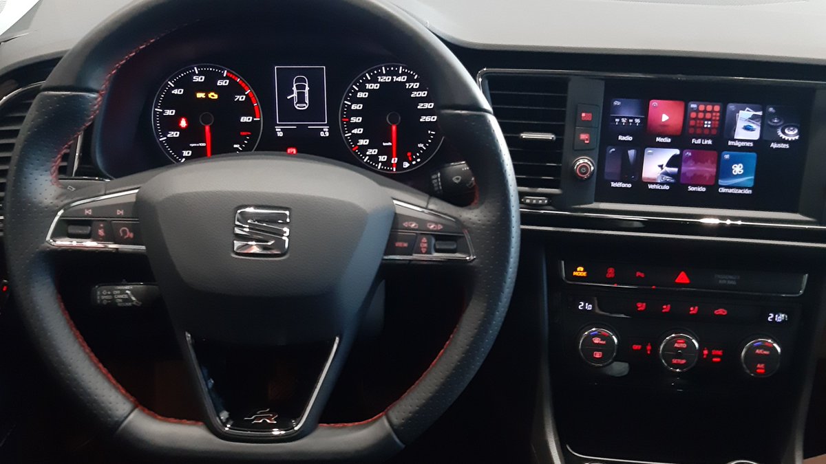 arlanzonmotor's tweet photo. SEAT León ST km.0 ahora con un descuento de 9150€ en Arlanzón Motor 😉 ¿Necesitas más motivos?
#SEAT #SEATleon #LeonST https://t.co/ou5AHziAvT