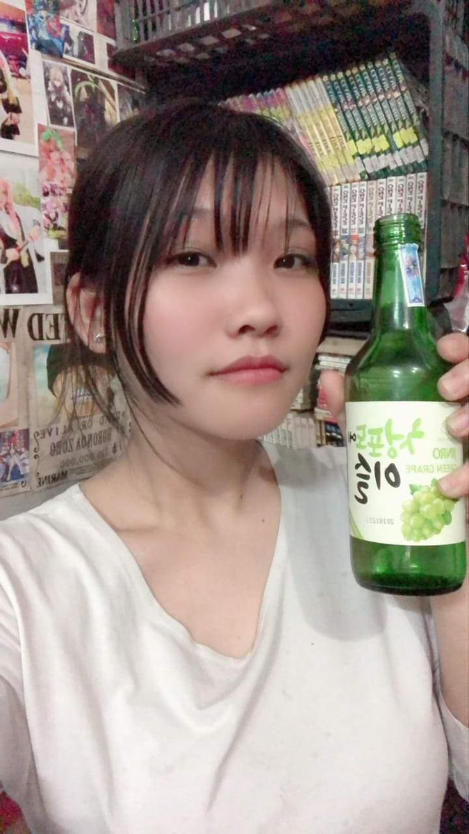 Tojikachi1's tweet photo. I don't know how to drink 🥴🥴🥴 
- happy new years 2020 https://t.co/59phFj5hNo