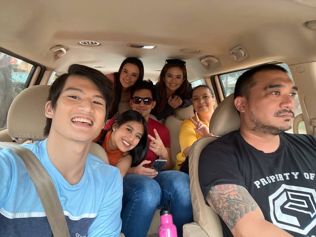 Sparkle_GMA's tweet photo. Behind-the-scenes with the cast of #BeautifulJustice! Mamimiss niyo ba sila? ✨ Stay tuned for tonight's final episode! #BJHappyEnding
•
@derrrmonasterio @TheRealYasmien @gabbi @beabinene https://t.co/EjDhdOxnp5