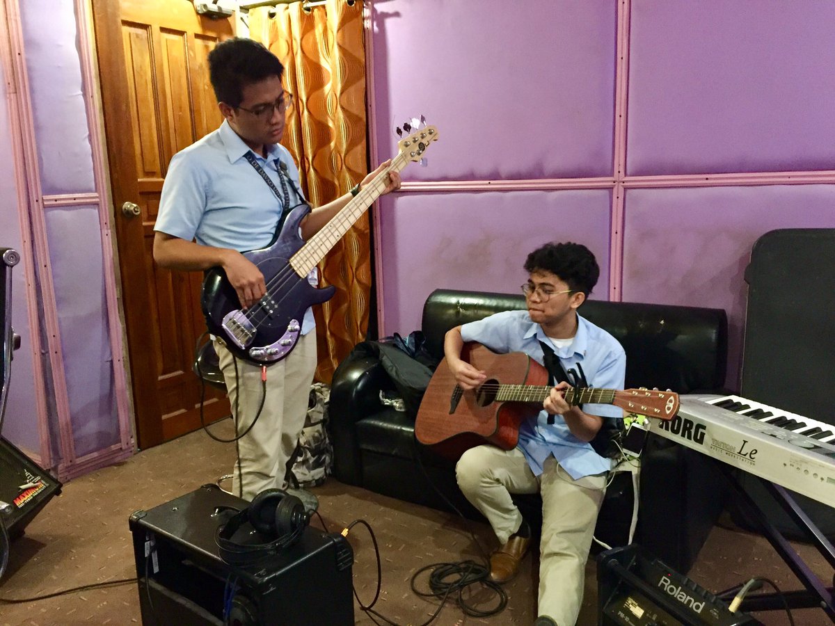 Awitenista's tweet photo. NH |
Category: Contemporary
Song: Anghel sa Kalawakan
Composer: J Florence Carin
#Awit33
#Awitenista33
#AuthenticAteneanMusic
#ContemporaryCategory
#HimigNgAtenista https://t.co/9FV4fWuAjm