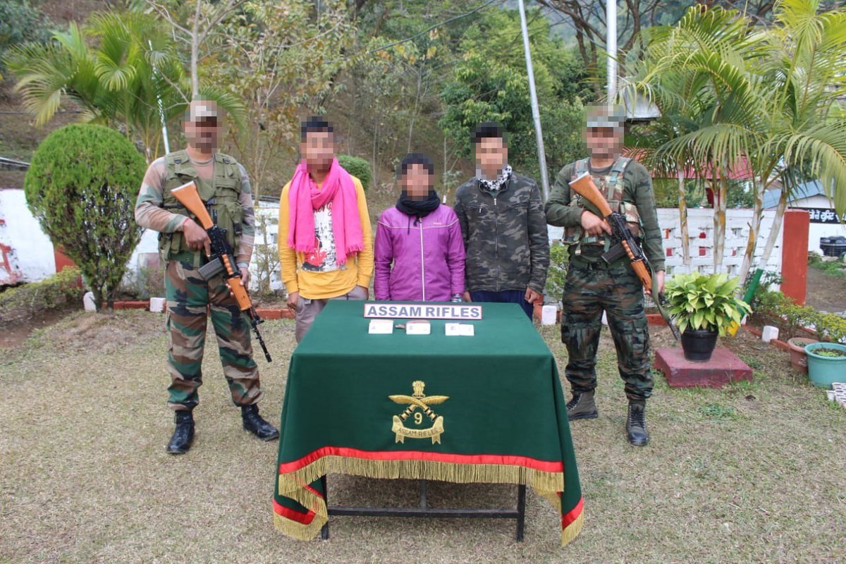 official_dgar's tweet photo. #OperationsNorthEast
#AssamRifles under aegis of HQ 25 Sector launched an op in Panlom village on 24 Jan 2020, three top notch & active NSCN(R) faction insurgents were apprehended during the operation. The individuals & recoveries items handed over to PS.
@adgpi @HMOIndia https://t.co/dauD5nSn4g