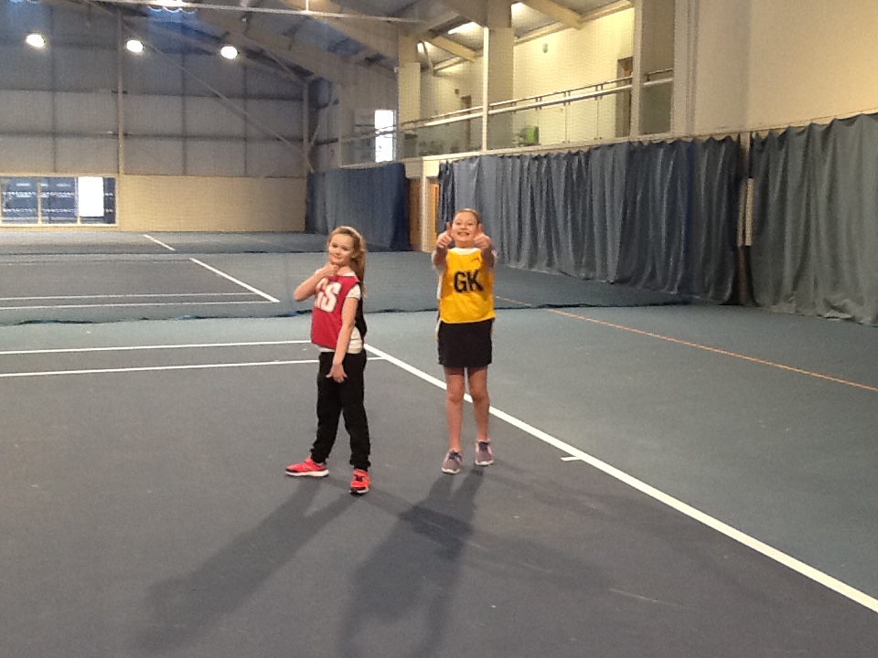 MuxtonPriSports's tweet photo. We'd like to so say a massive thank you to @TPS_PE1 for all the netball training and matches. The girls enjoyed the experience and are eager to play more! @Womeninsport_uk @WSNet https://t.co/J9rK9BWf5h