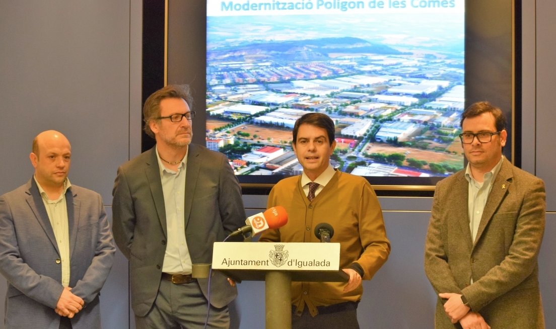 Investcentercat's tweet photo. Dijous es va presentar el Projecte de modernització del polígon de les Comes, que suposa una aposta pel desenvolupament del polígon d’ #Igualada.
🚀 Bones notícies per #laConcaIndustrial, que potencia i millora les zones industrials del territori per a fer-lo més competitiu. https://t.co/RWZR3Yqvdc