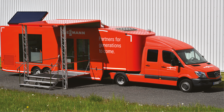 Tijdens de <a href="/VSKbeurs/">VSKbeurs</a> (4-7 februari) staan we niet alleen in de Jaarbeurs, maar ook daarbuiten! Aanschouw de Viessmann producten in deze mooie truck. Hij is niet te missen, dus kom vooral even binnenkijken! #VSK #VSK2020 #ViessmannNL