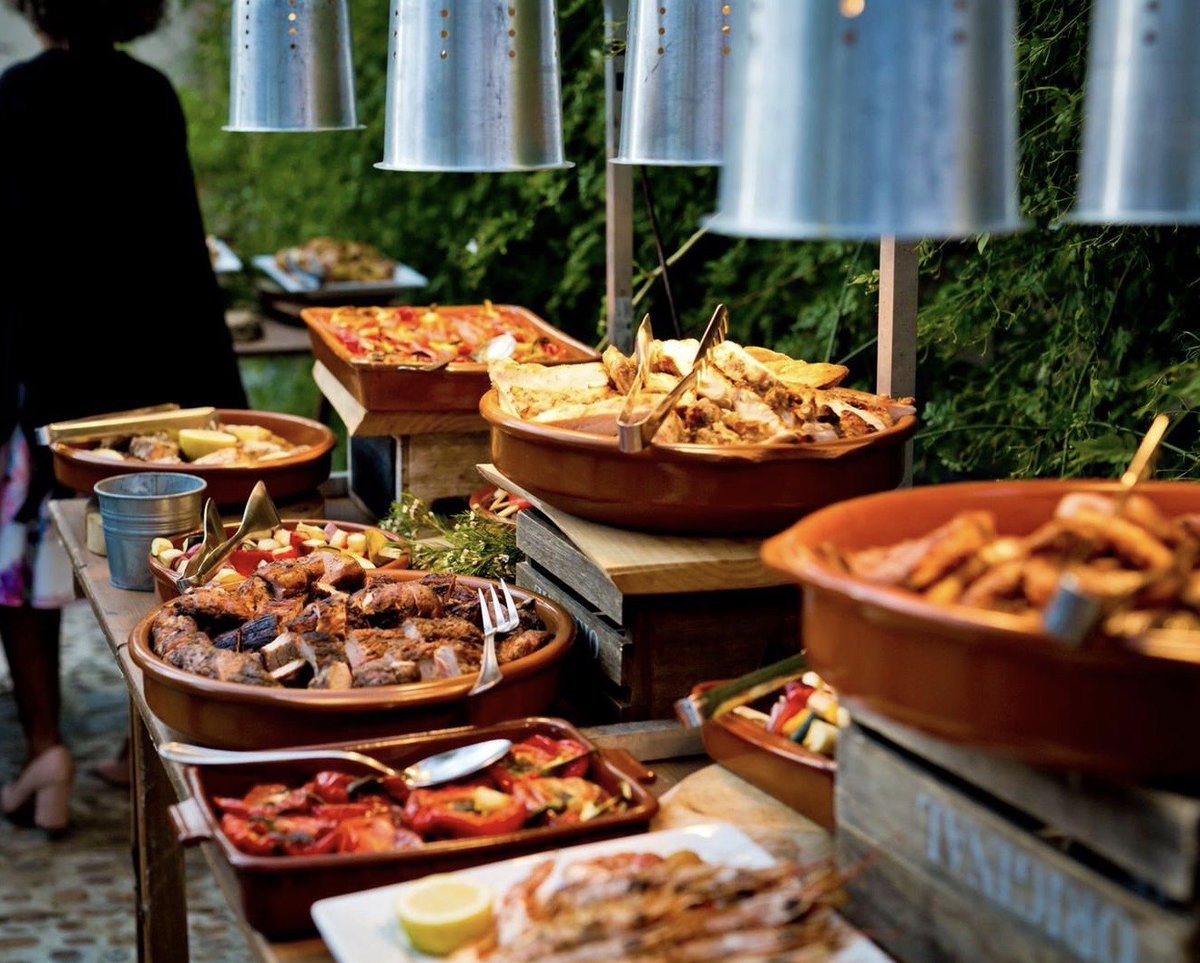 ALL THE CARBS IN MARBS 🤤

MOBILE BBQ 🌭

Get in touch with the MMW Team to find out more about our Mobile BBQ options! 

💌 Info@mymarbellaweekender.com 

#Marbella #Marbs #Marbella2020 #Marbs2020 #BBQ #Puertobanus