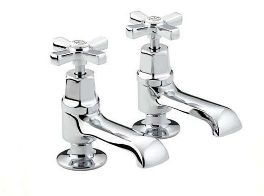 SmartShowersUK's tweet photo. Going for an art deco look in your bathroom? 
This basin tap set is in stock and ready for dispatch. https://t.co/ucKXHUjQmd https://t.co/CsZTXtL8iX
