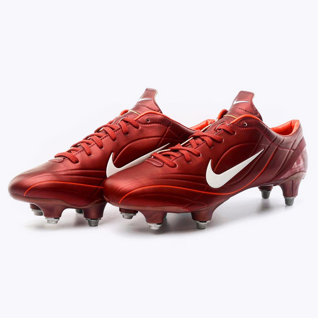 Classic Football Shirts on X: "Classic Boots: Nike Vapor 2003 The second of Nike's iconic Mercurial Vapor from the season. This Team Red and White edition was debuted