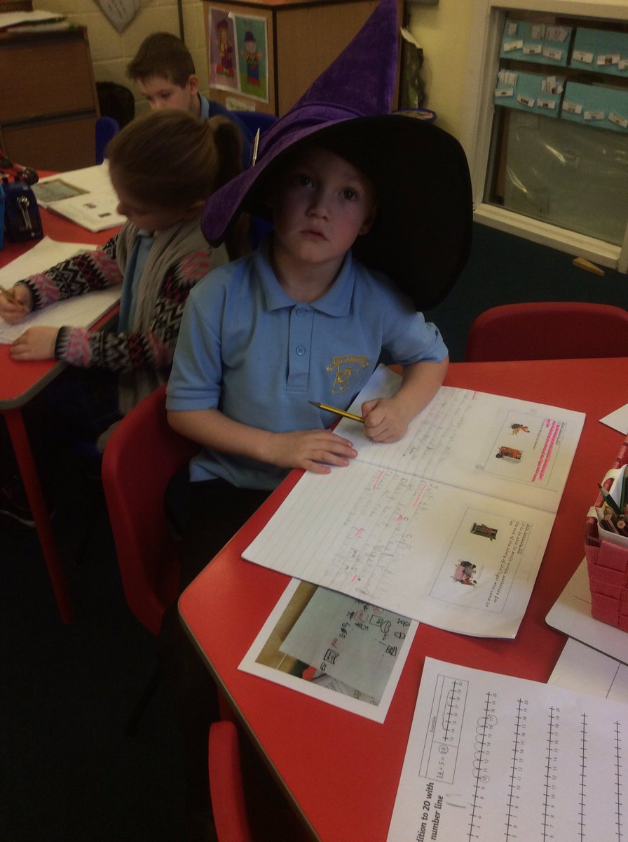 Duxbury_Class's tweet photo. Our writing wizards have been very busy this week ! #weareamazing #workinghard #year1 https://t.co/pUwbzJbn3g