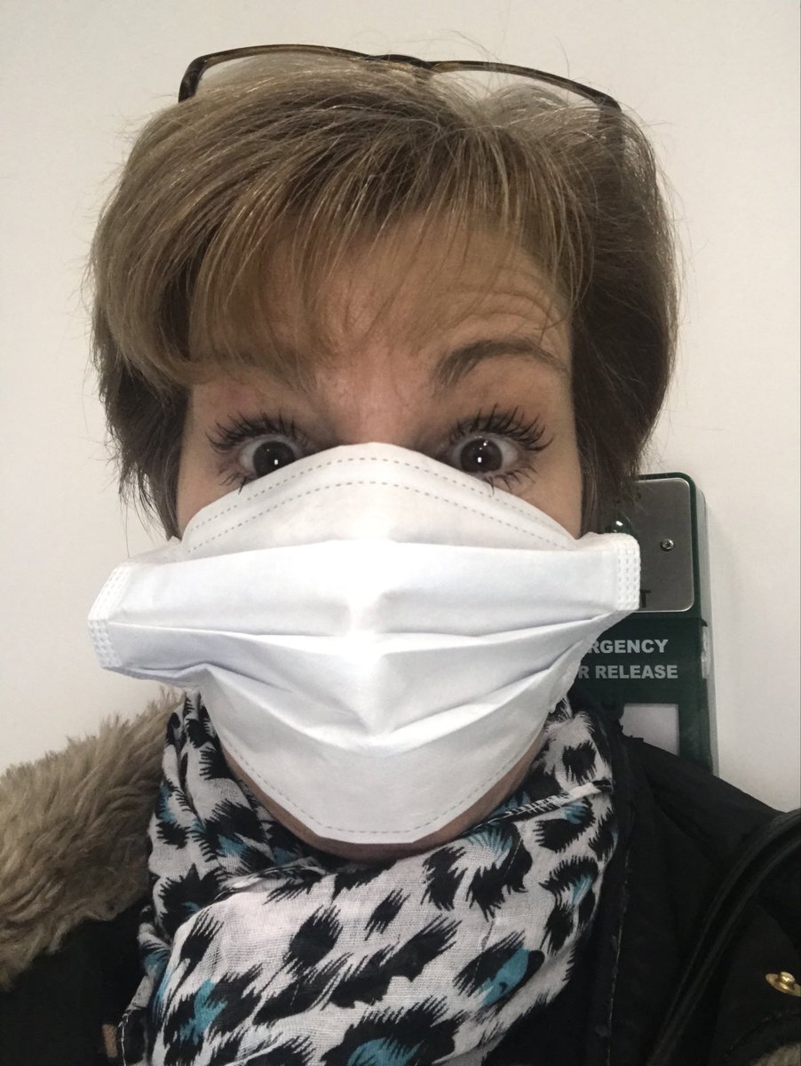 Thespianlover12's tweet image. I’m at the eye clinic with my Mum. I’ve been issues with this rather fetching face mask. If any casting director thinks I’d make a good Doctor I come with my own costume now #actor #playingdoctor #HolbyCity #Doctors #opportunist