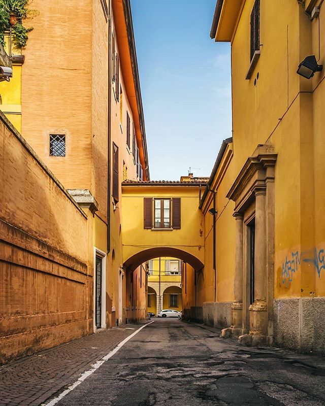 MatteoMammato's tweet photo. "Chi prenderà la stanza bianca al primo piano, non ci pensare Il ricordo è peggio dell’Ade"
~Listening: Mahmood - Rapide~
•
•
•
📌 | Bologna | Italy
_______________________________

#bologna #emiliaromagna #igersitalia #igersbologna #ig_bologna #igfri… https://t.co/sTrnLptRTn https://t.co/lbicFHZWOH