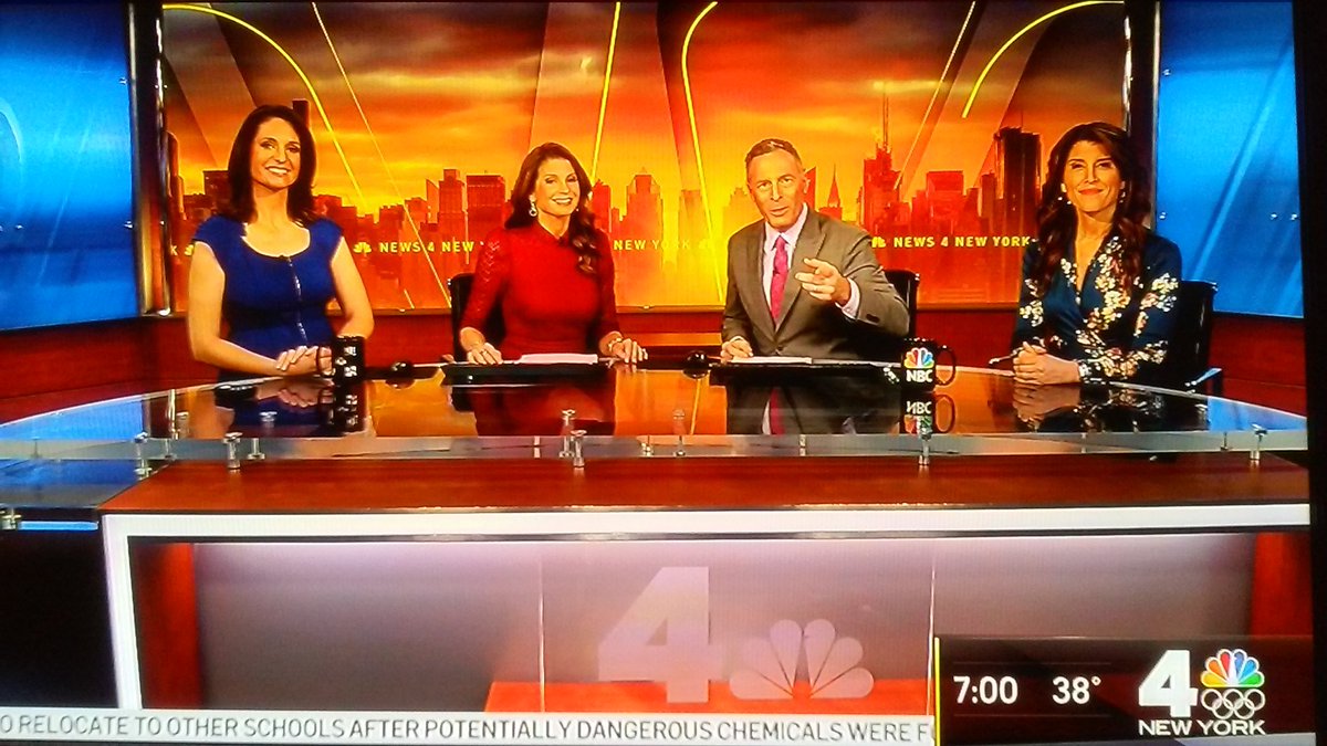 pkchin888's tweet photo. #Jan24th #LunarNewYear Eve Good Morning Jen ,Lauren Scala ,Maria,Tracie,Kathryn,Michael @JenMaxfield4NY @LaurenScala4NY @TheMariaLaRosa @tstrahan4NY @katcreag4NY @michaelG4NY. @NBCNewYork #TodayInNewYork crew.Missing Darlene @Darlene4NY .#NBC4Traffic🚉🚙 w/Lauren Scala.ty https://t.co/rBNisiSxnz