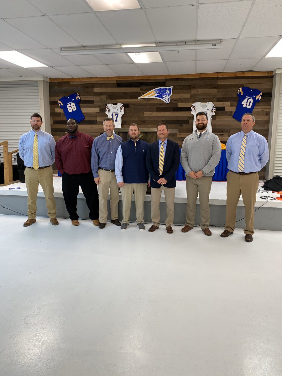 RobStowe4's tweet photo. What a GREAT time I had last night celebrating the 2019 Wilcox County football season with my coaches, support staff, players, and community. The big attendance and fellowship was very heart warming and appreciated by me. These players deserved it for their dedication!
#ATD2019 https://t.co/qwhii5hpUU