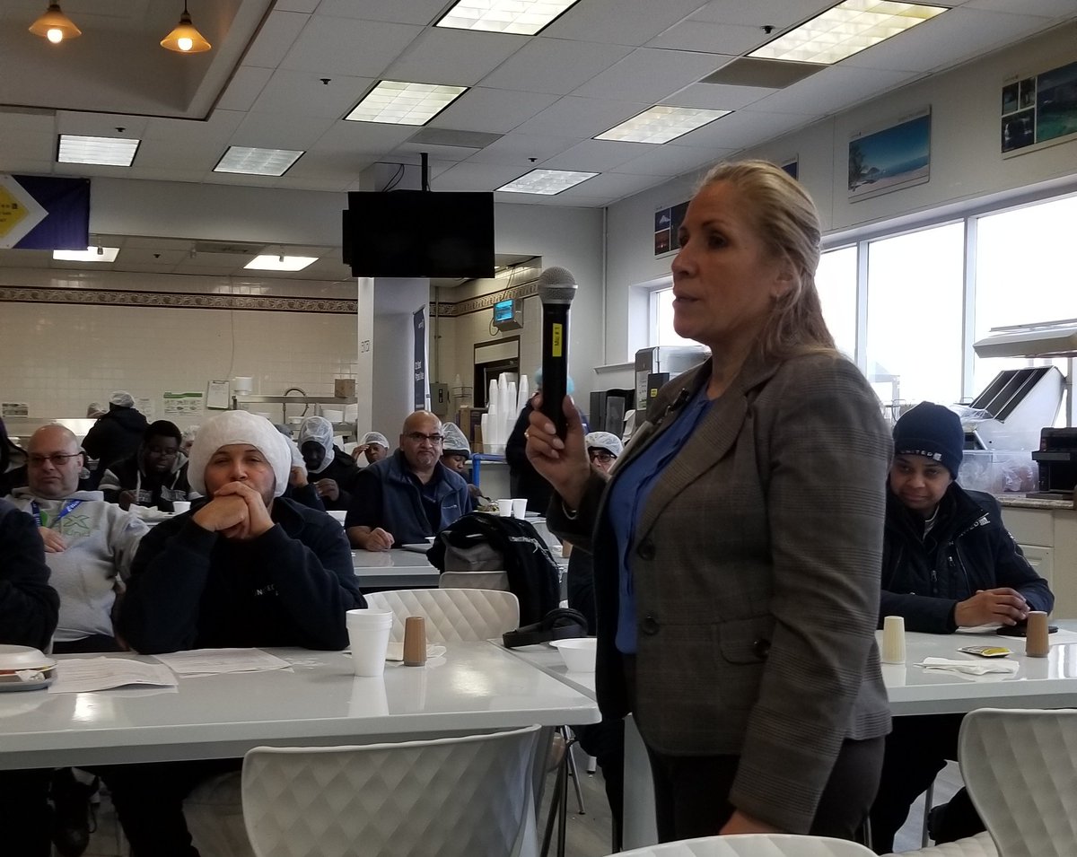 EWR Catering Ops this morning communicating changes to Catering's attendance policy. This morning was our 5th out 10 townhalls and we had great employee engagement and questions!  #Comminicationiskey #EWR #EWRCatering #United  <a href="/vinodrbollam/">Vinod Bollampally</a> <a href="/weareunited/">We Are United</a>