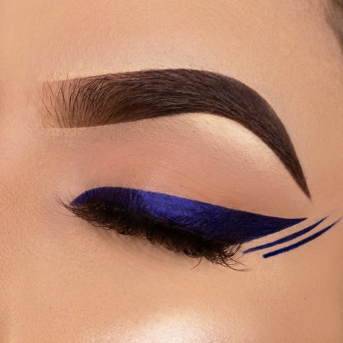 trySUGAR's tweet photo. Friday fever! 😉
In frame: Ekta
Product used: Eye Told You So! Smudgeproof Eyeliner 02 Blue Valentine

Shop now https://t.co/PCS5t1GQpY

#TrySUGAR #SUGARCosmetics #Eyeliner #EyeToldYouSo #IToldYouSo #Smudgeproof #Budgeproof #WaterResistant #WingedEyeliner #EyelinerGoals https://t.co/McstIF8wki
