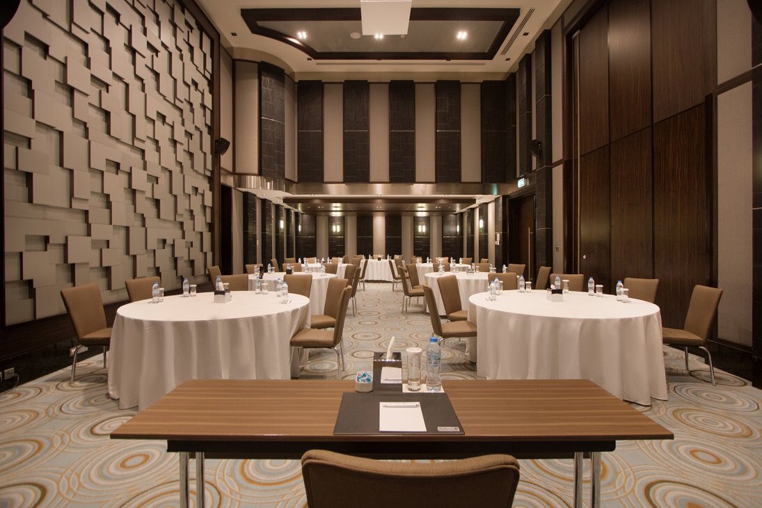 MEVenues's tweet photo. قاعة فندق في دبي؟  #دبي #قاعة_فندق https://t.co/afEsmysu6H